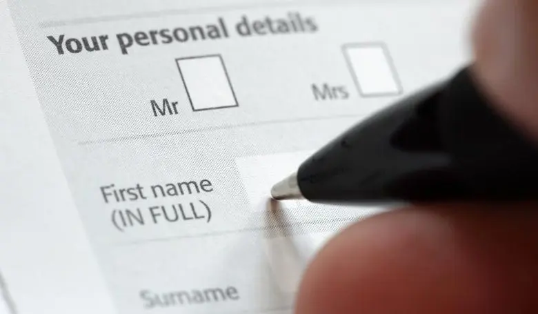  Difference Between Surname and Last Name 