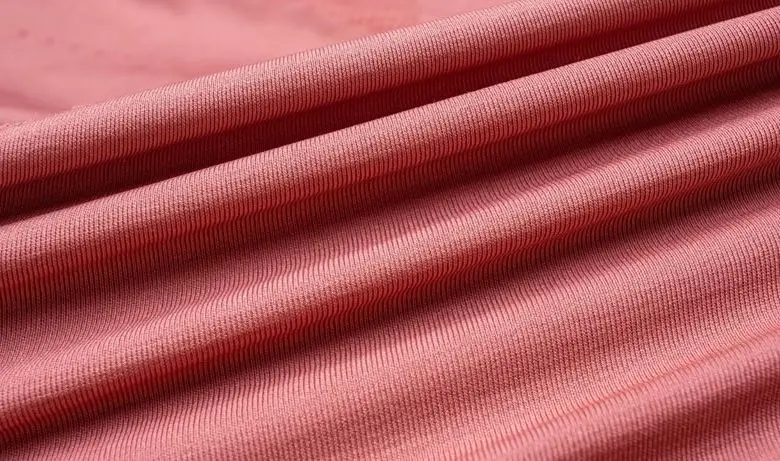  Difference Between Elastane and Spandex 