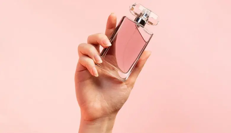  What Is the Difference Between Body Mist and Perfume? 
